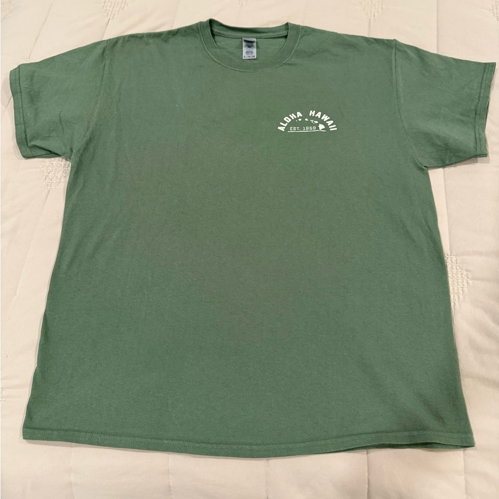 Olive green T-shirt with large Hawaiian print on back, XL, 100% cotton - Picture 2 of 6